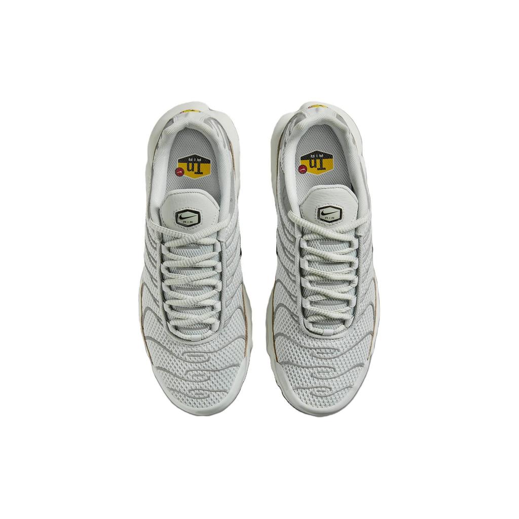 Nike Air Max Plus Light Silver Women Sneakers Grey Chrome Light-Bone FV8480-002
