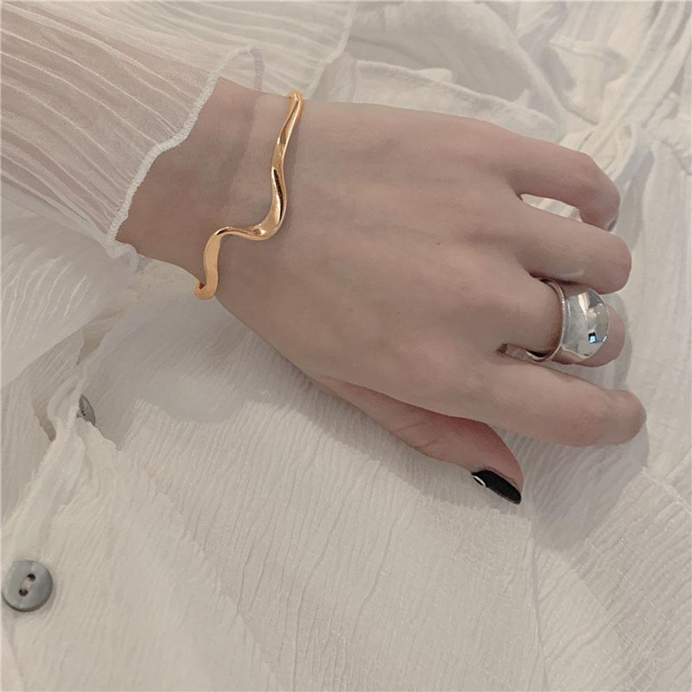 Trendy Fashion Adjustable Arc Bending Girls Opening Bangle Jewelry Simple Bracelet Women Gift