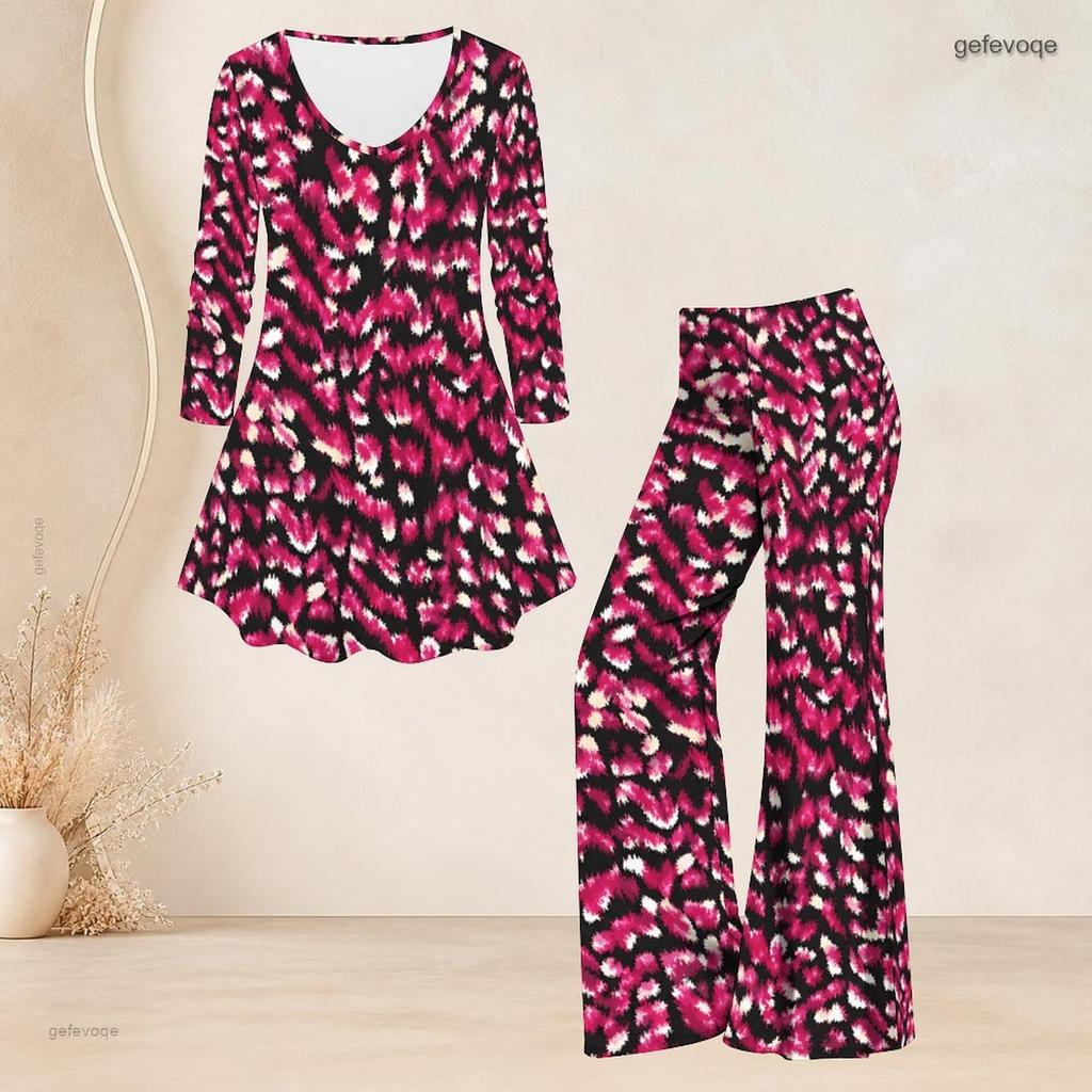 Women Plus Size Printed V Neck Three Quarter Sleeve Flared Top And Flared Pants Two Piece Set