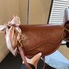 Retro Simple Saddle Bag Women's Autumn New Fashionable High-value Wide Shoulder Strap Single Shoulder Messenger Bag