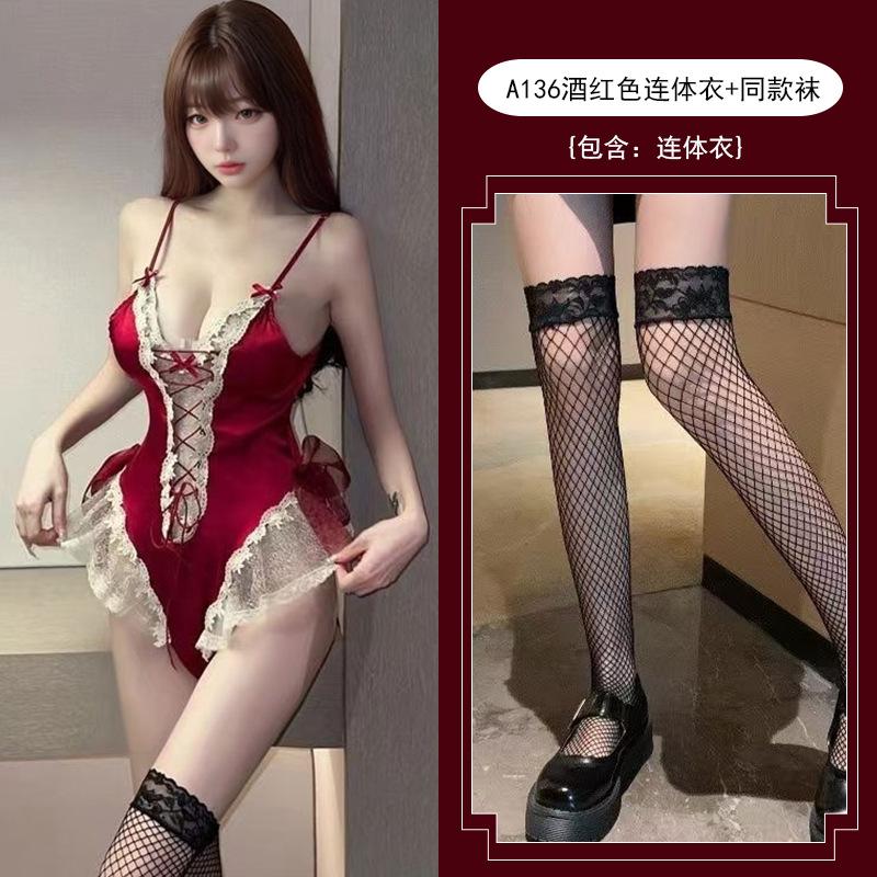 Sexy underwear, sweet and cute tutu skirt, sexy perspective hidden button open gear, free one-piece.