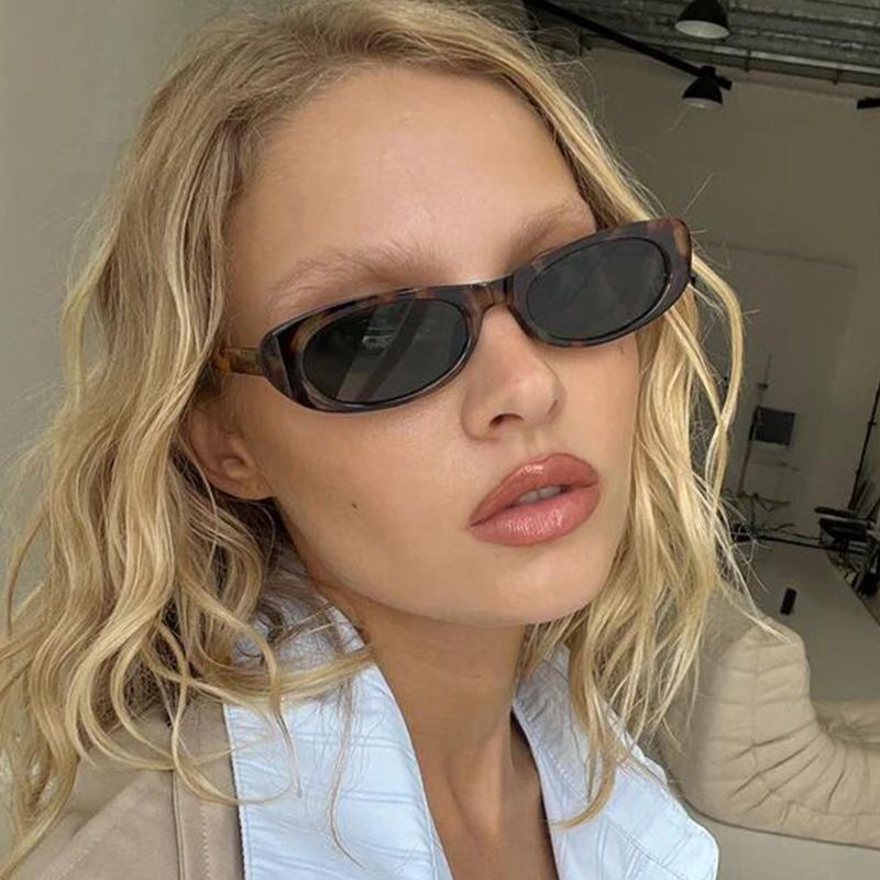 Women's Retro Oval Sunglasses Black Small Frame Fashion Brand Trendy Points Sun Glasses Ladies Star Shades UV400 Eyewear