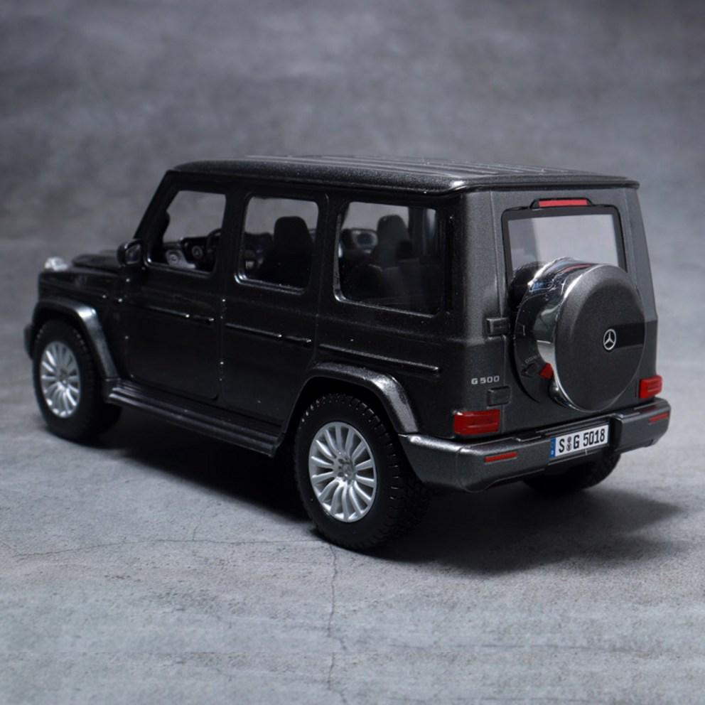 Maisto 1:25 Mercedes-Benz G-Class (G-Wagen) Diecast Model Car - Black