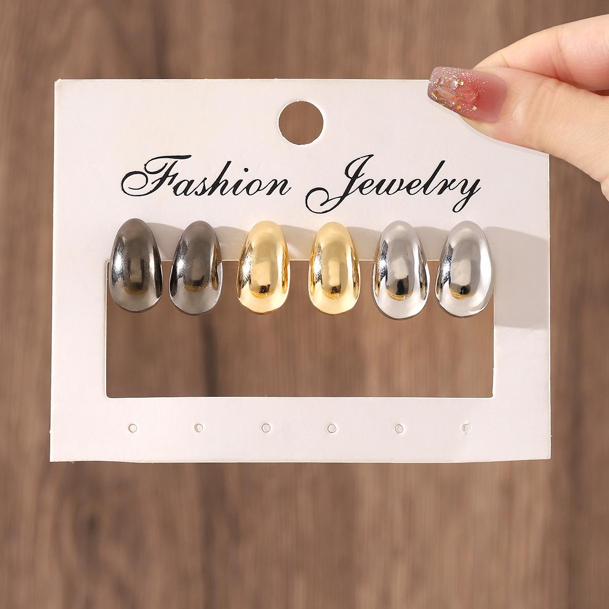 

Popular water drop earrings set European and American high-end design sense three-color versatile earrings 1 pair