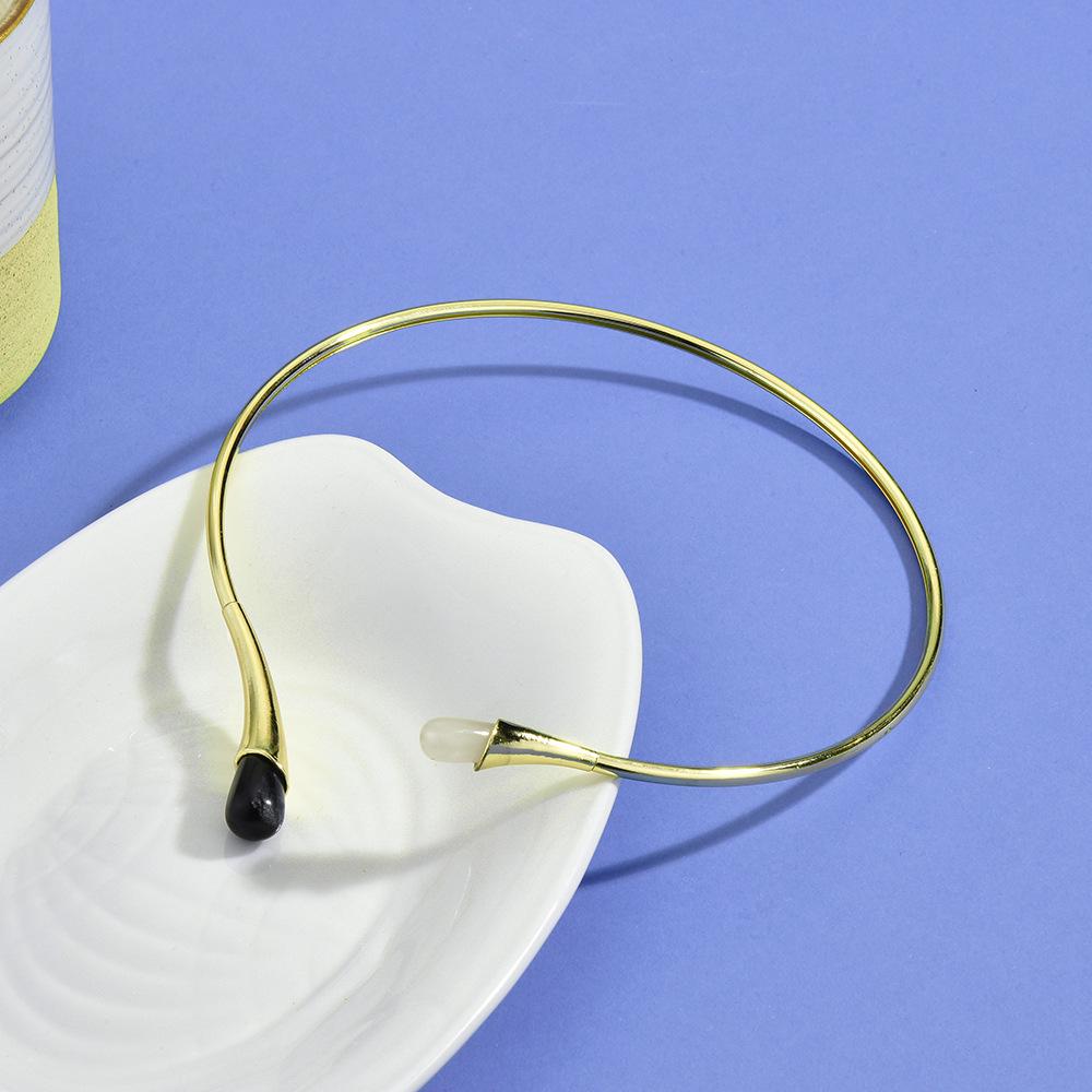 Natural Stone Teardrop Choker Necklace with 18k Gold Plating