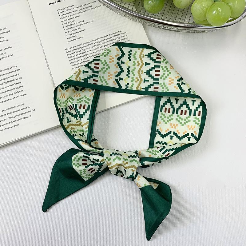 Silk scarf, long strip, high-end green tie, thin and narrow scarf, hair tie bag, decorative streamer, gift box, ribbon, waist belt.