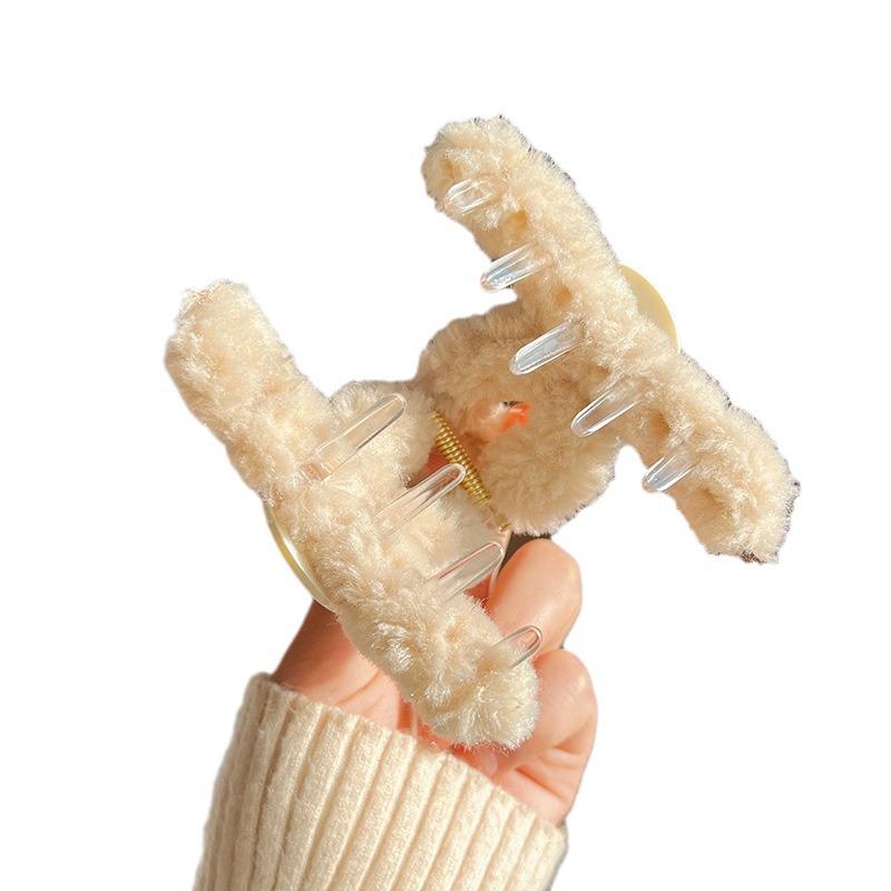 Sweet Plush Smiley Face Hair Clip: Elegant Medium Shark Claw for Women - 2023 Hairpin Accessory