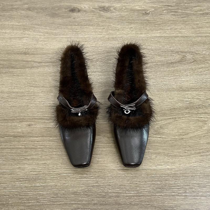 

Ретро квадратні одноремінні низькопрофільні повсякденні туфлі для жінок 40 коричневий