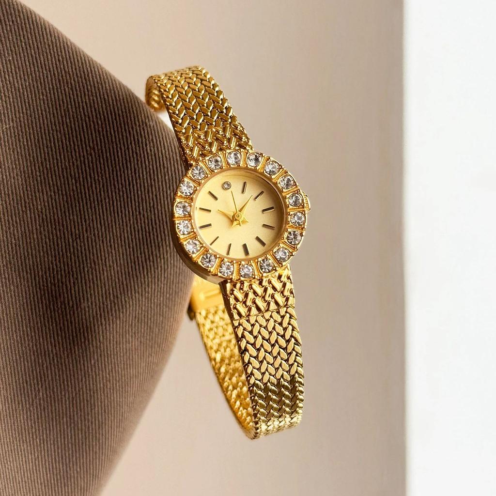 Light Luxury Retro Women's Watch,Diamond Inlaid Small Gold Watch,Elegant Diamond Inlaid Bracelet Watch,Quartz Women's Watches