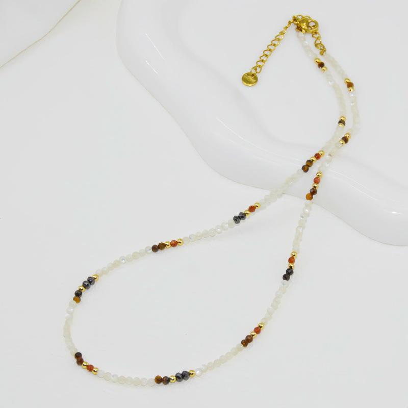 Popularny naszyjnik choker w stylu Maillarda z naturalnego kamienia, perły i tygrysiego oka, z różowymi i różanymi koralikami