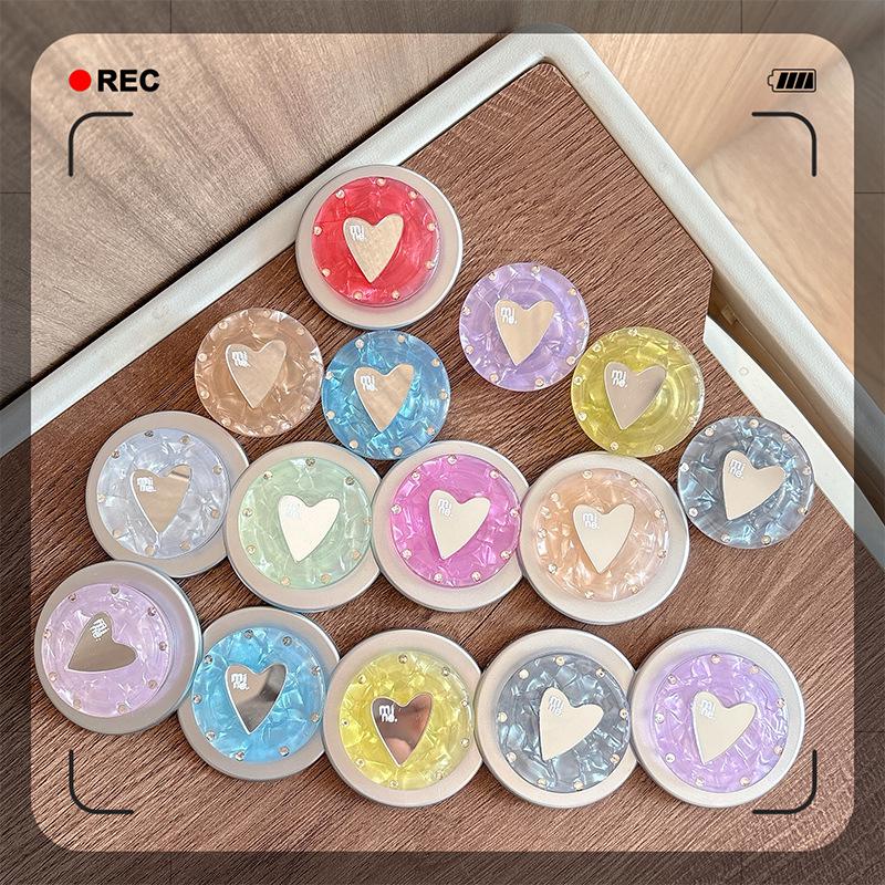 Magnetic Rhinestone Heart Mirror Phone Holder with Retractable Finger Ring and MagSafe Compatibility