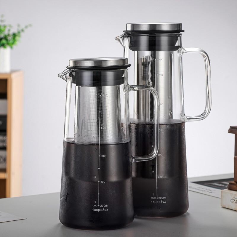 Le nouveau pot à café cold brew en été peut être placé dans le pot à café froid par la porte latérale du réfrigérateur