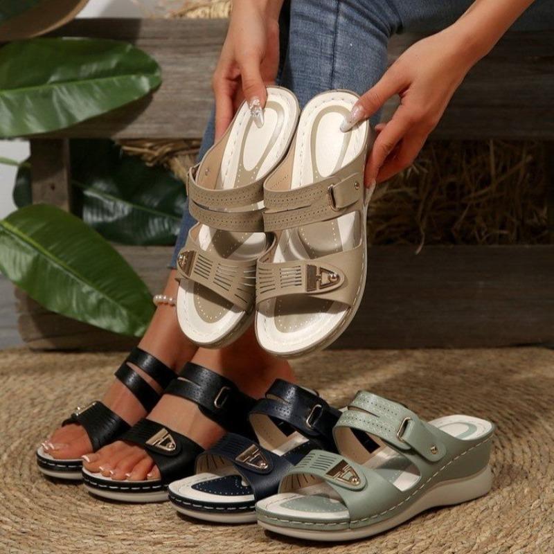 New Fashionable and Casual Wedge Heel Beach Outerwear Flip-flops Women's Shoes