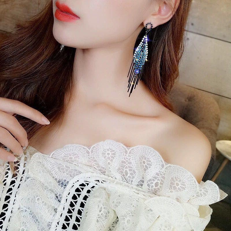 S925 Silver Needle Rhinestone Tassel Earrings - Exquisite Long Claw Chain with Colored Diamonds, European & American Style