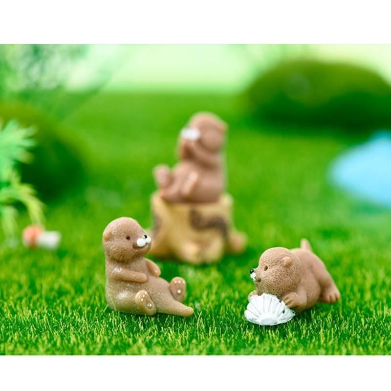 Cute Resin Otter Keychain Artistic Cartoon Miniature Ornament Diy Accessory