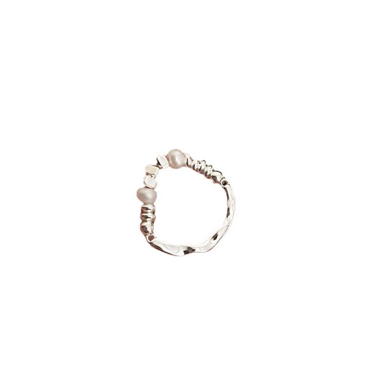 Elegant Irregular Silver Foil Pearl Stretchy Ring - Modern Style for Women