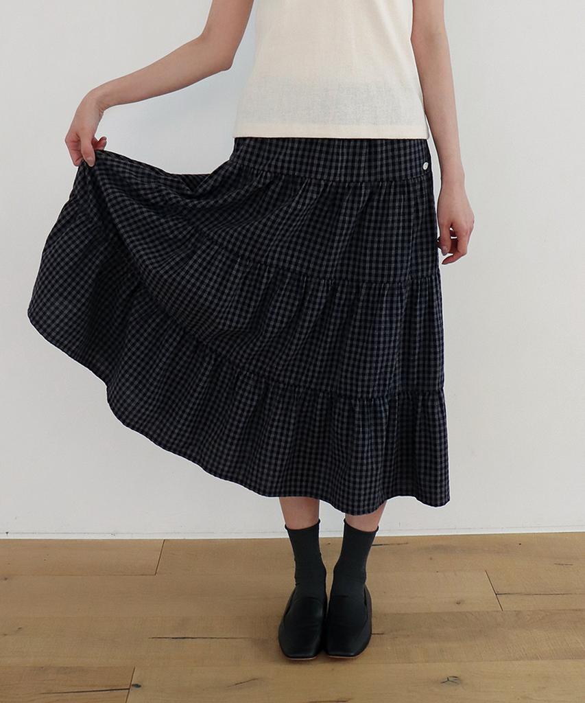 Moyora Tiered Check Flare Elastic Long Skirt [Navy]
