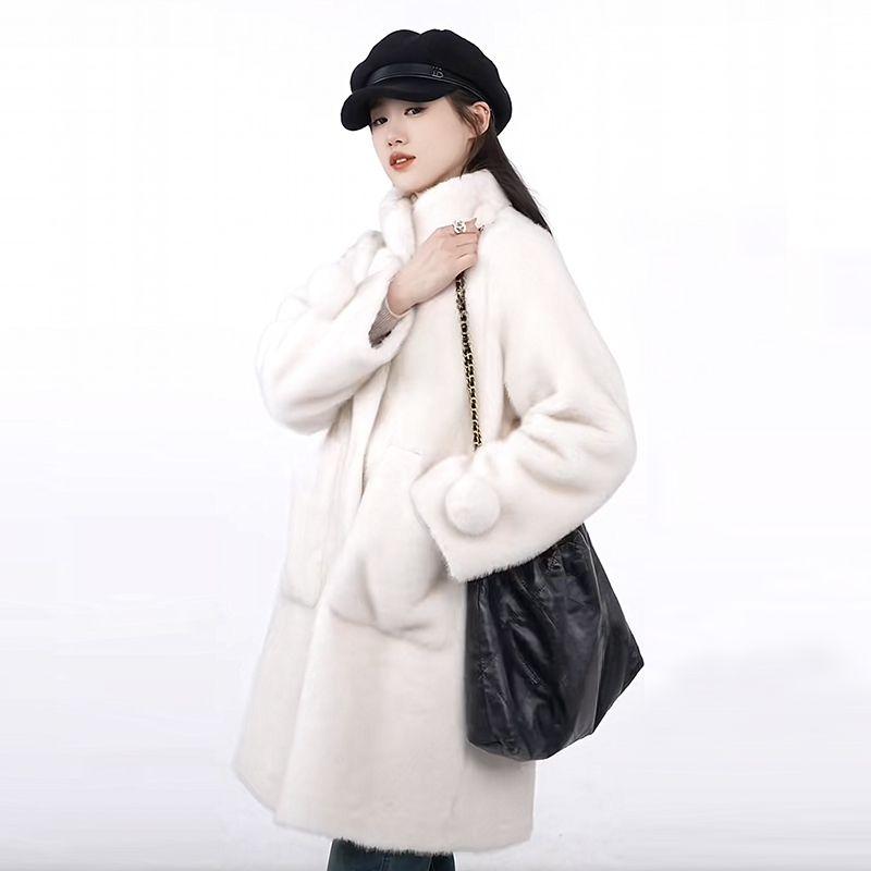 Lussuoso cappotto invernale da donna con collo alto e rifiniture in pelliccia di visone - Giacca lunga in lana
