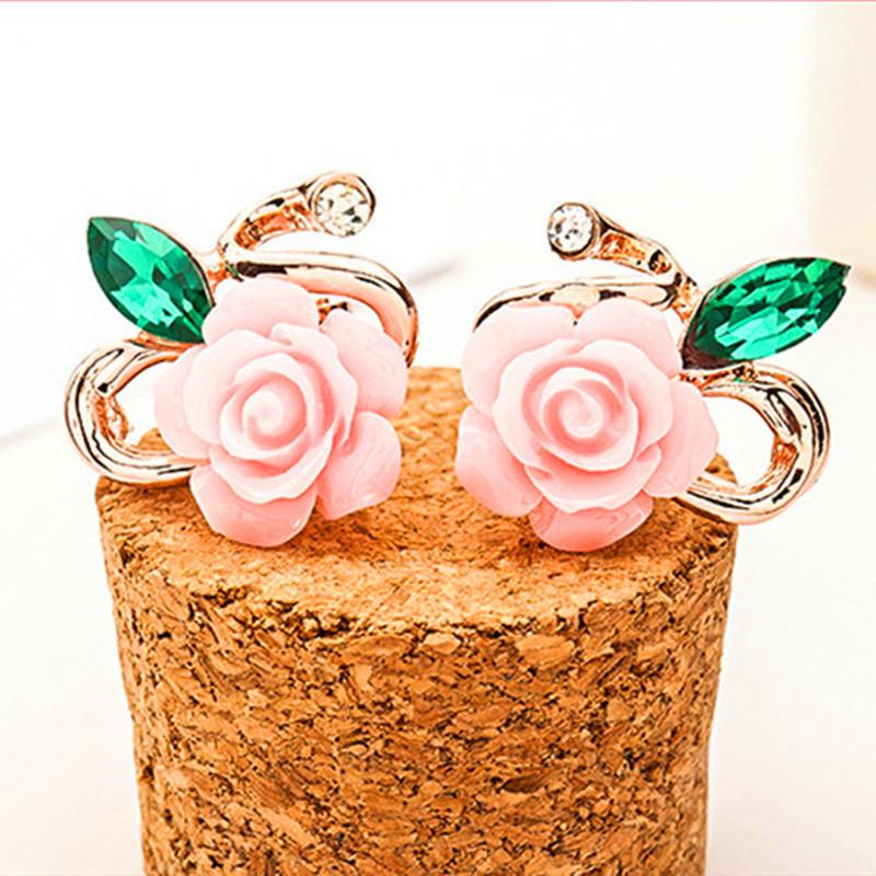 

Korean Fashion Rose Flower Resin Rose Earrings New Korean Women s Imitation Pearl Crystal Earrings wholesale Women s Zircon