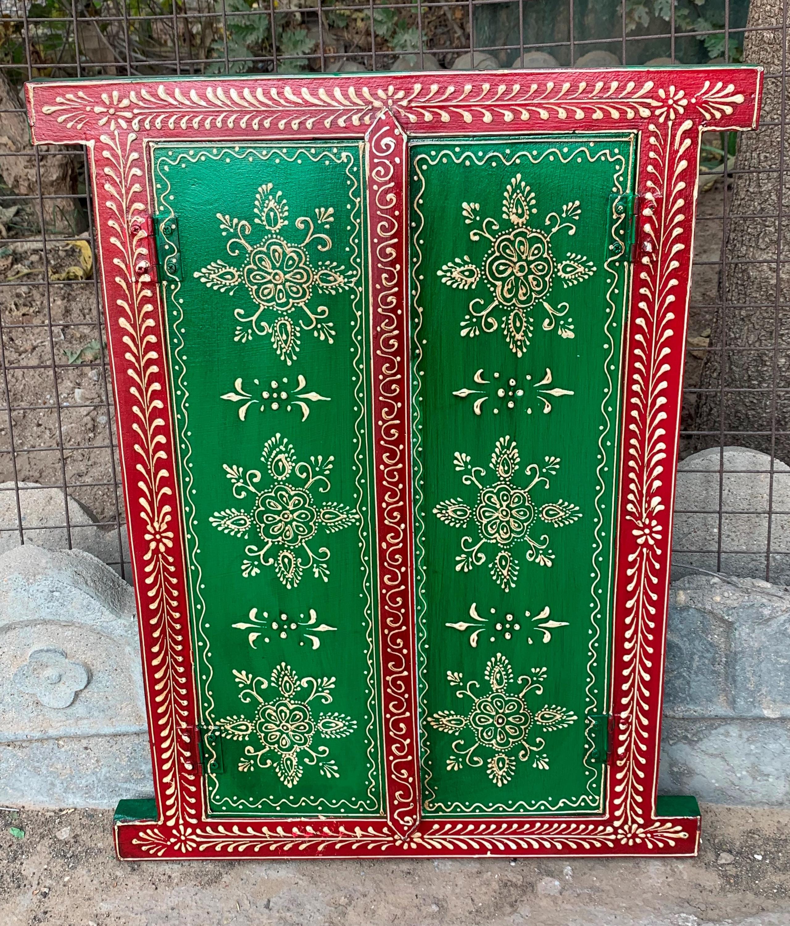 Vintage Style Indian Hand Painted Wooden Window - Indian Ethnic Wall Art разноцветный