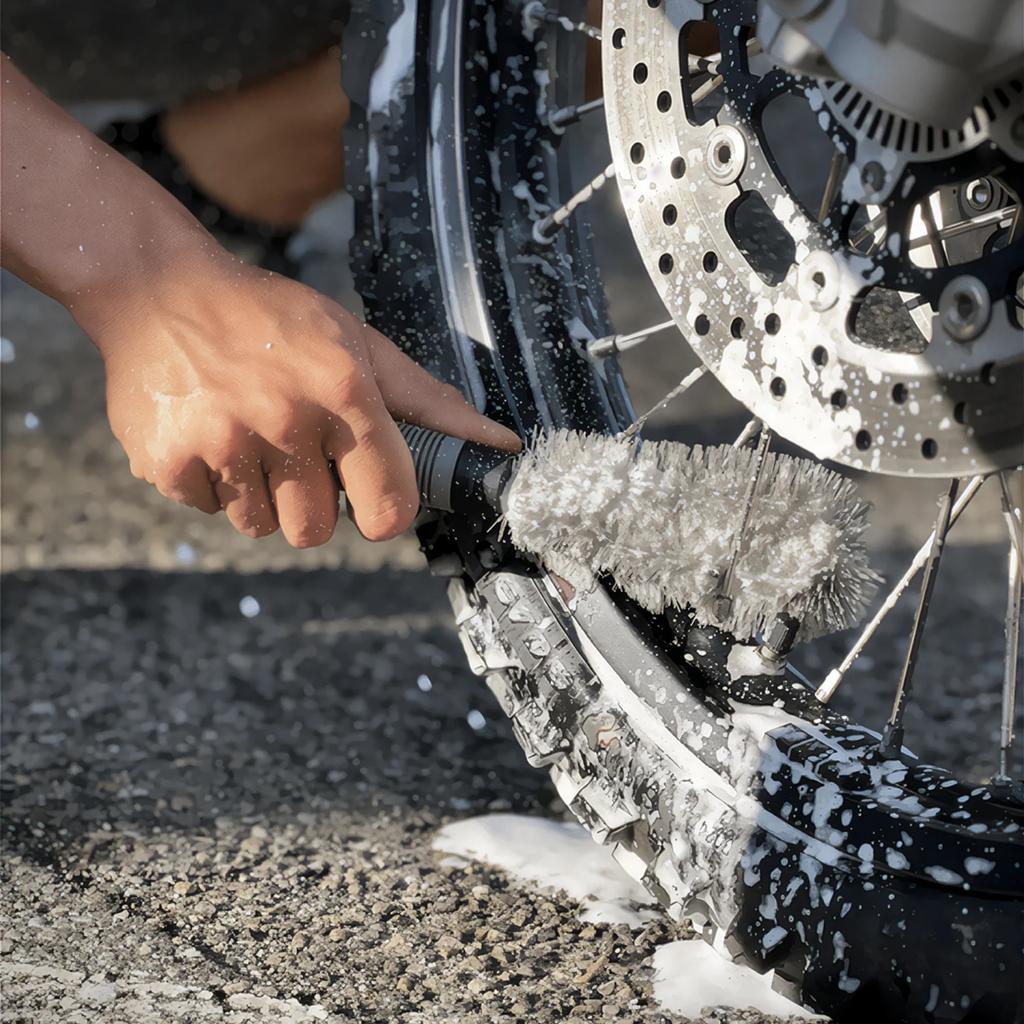 Xzone Soft Motorcycle Rim Washing Brush Does Not Scratch Wheel Detailing