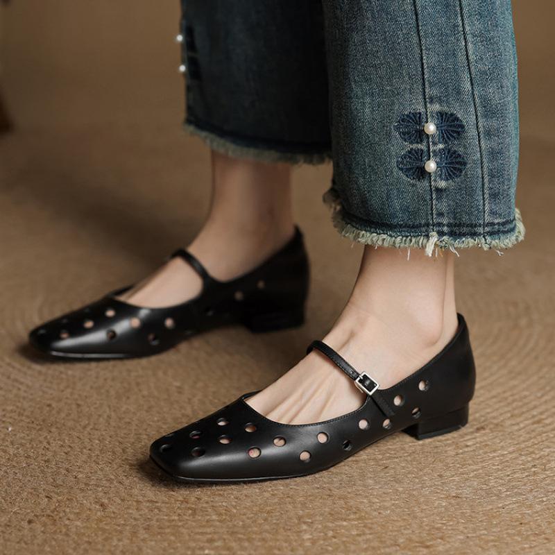 

Летние повседневные сандалии на плоской подошве, корейская версия, каблук-рюмочка, однотонные, полые сандалии, женские, подошва из говяжьей кожи, мягкая подошва, удобная кожаная обувь, круглый носок 40 чёрный