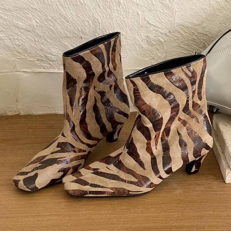 Fashion Novel Leopard Print Square Toe Ankle Boots Women Fashion Kitten Heel Designer Boots Sexy Party Stripping Shoes Zapatos De Mujer