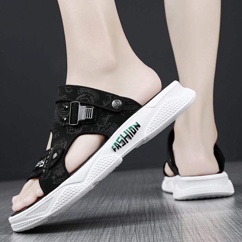 Slippers men's summer new personalized design outdoor leather soft bottom shock absorption casual sandals