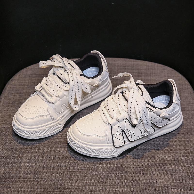 Damenschuhe Kirschblütenpuder Damen Sommer neue vielseitige Board-Schuhe Damen Nischen-Brot-Schuhe