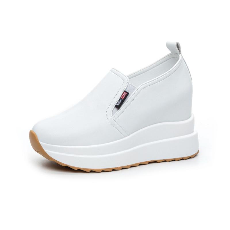 Frühlingsdamenschuhe neu leicht innenhöher lässige kleine weiße Schuhe Keilabsatz Muffin dick Belüftungsloch Mode Damenschuhe