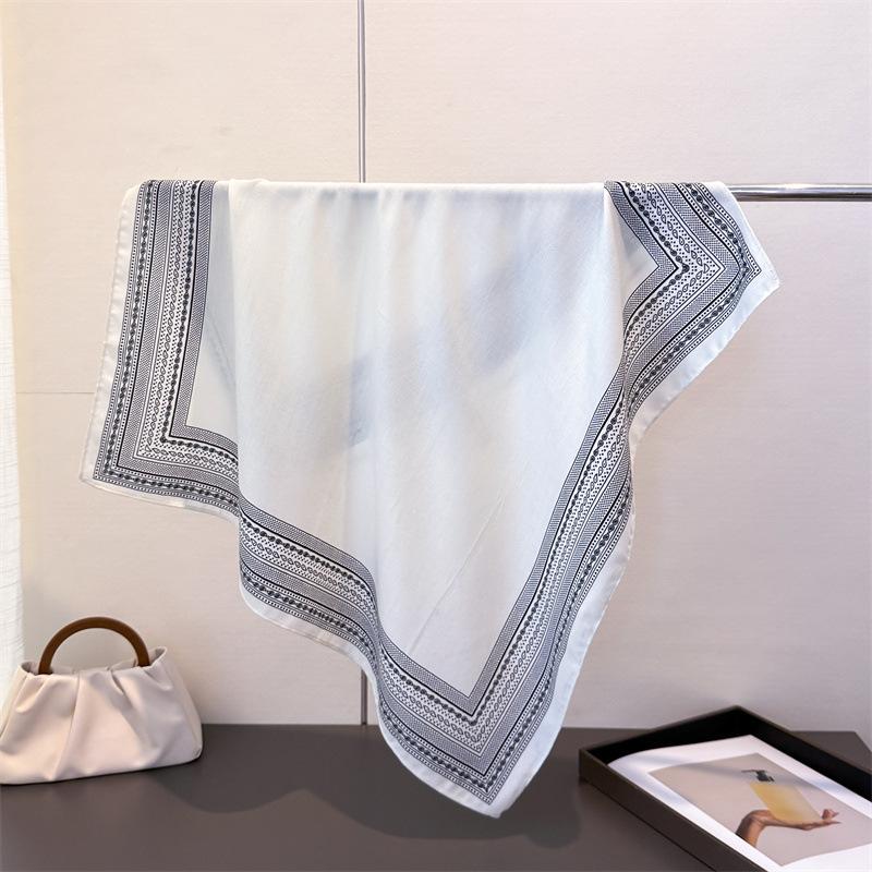 Luxury Solid Color Square Scarf For Women Cotton Linen Feeling Neck Scarf Shawl Warp Elegant Neckerchief Bandanas Print Hijab