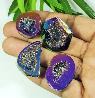 27-30 MM Tęczowy Tytan Aura Agat Druzy Fantazyjny Luźny Kamień Szlachetny 4 Szt. Partia SY-104