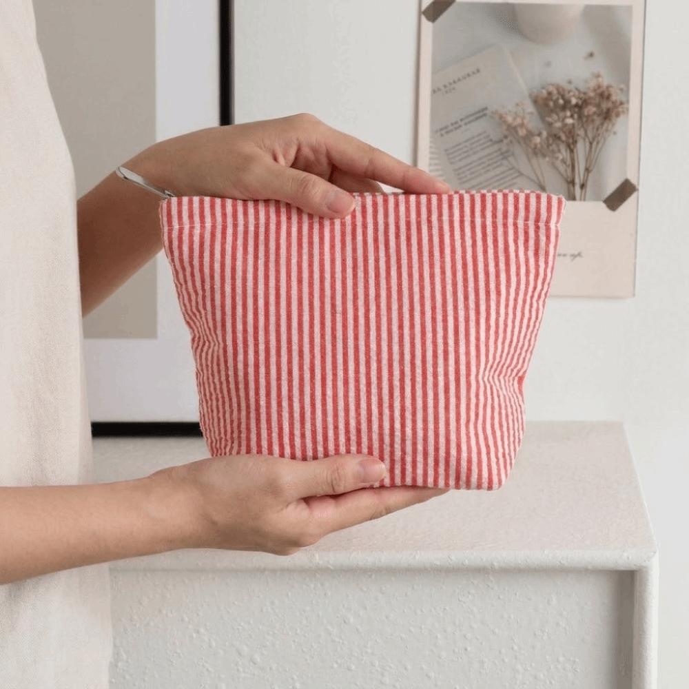 Portable Large Capacity Striped Cosmetic Bag Handheld Washbag Makeup Bag Korean Style Cosmetic Case Pencil Pouch Women