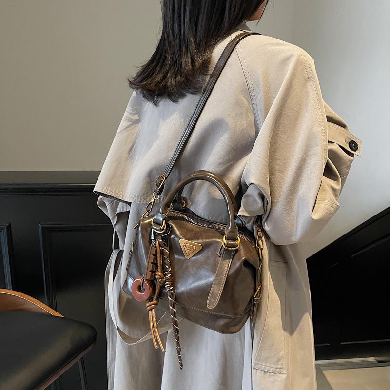 Premium Portable Small Square Bag Retro Fashion Casual Shoulder Bag 2025 Autumn and Winter New Trendy Messenger Bag