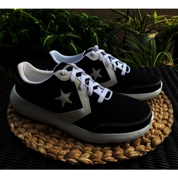 Converse Men woMen Lightweight Trainer Black A15631c