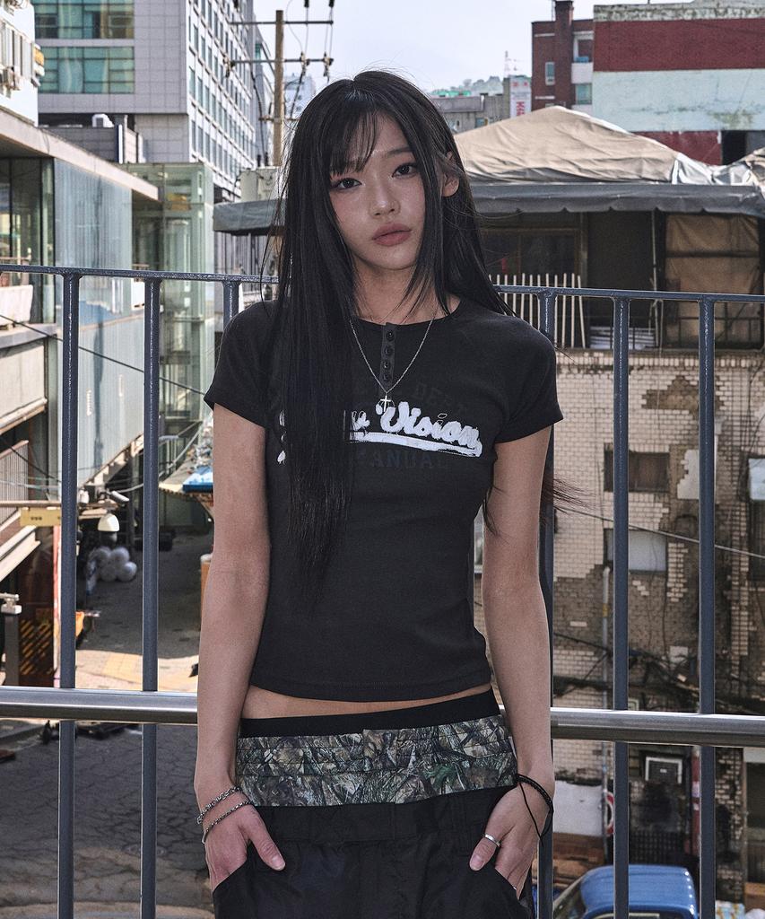 Nomaenyueol R.V Applique Raglan T-Shirt (Woman) - Charcoal