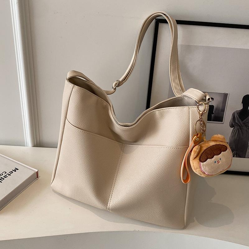 High End Niche Design Shoulder Bag for Women's New Commuter Tote Bag Fashionable and Versatile College Student Class Bag