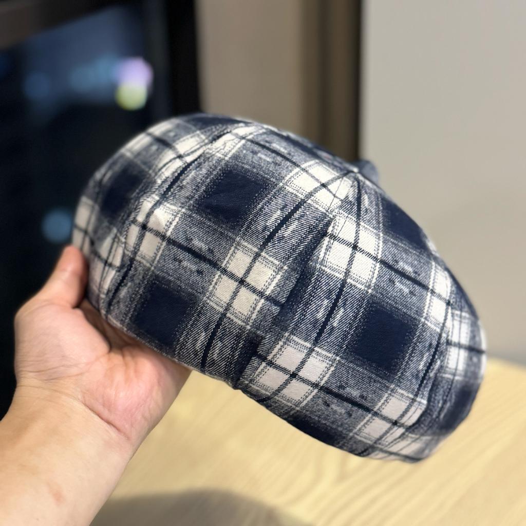 Spring and Autumn Xiaoxiangfeng Fashion Plaid Beret New British Retro Painter Hat Elegant Temperament Octagonal Hat Women