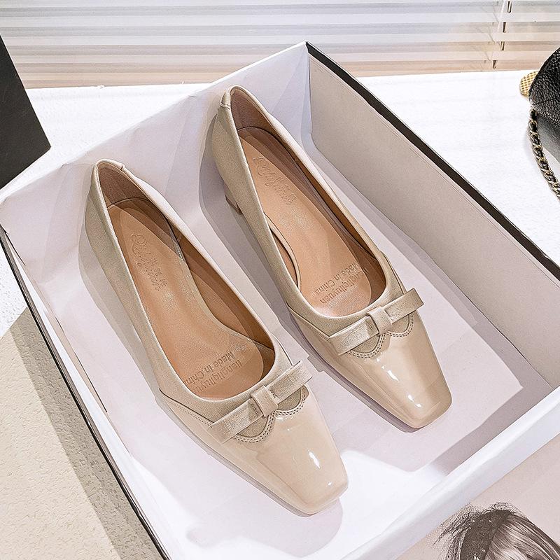 

French high heels thick heel bow splicing small fragrant single shoes 2024 new spring and autumn square head mid-heel shoes 40 абрикосовий