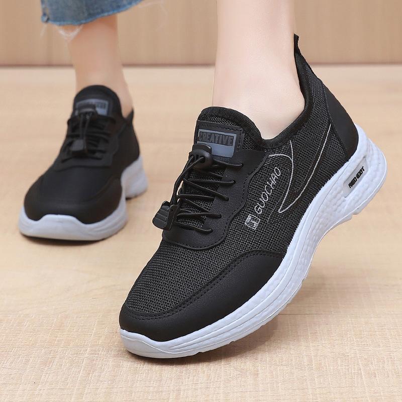 

Женские полиуретановые пружинные туфли для ходьбы с одной педалью легкие, удобные и повседневные для пожилых людей 41 чёрный