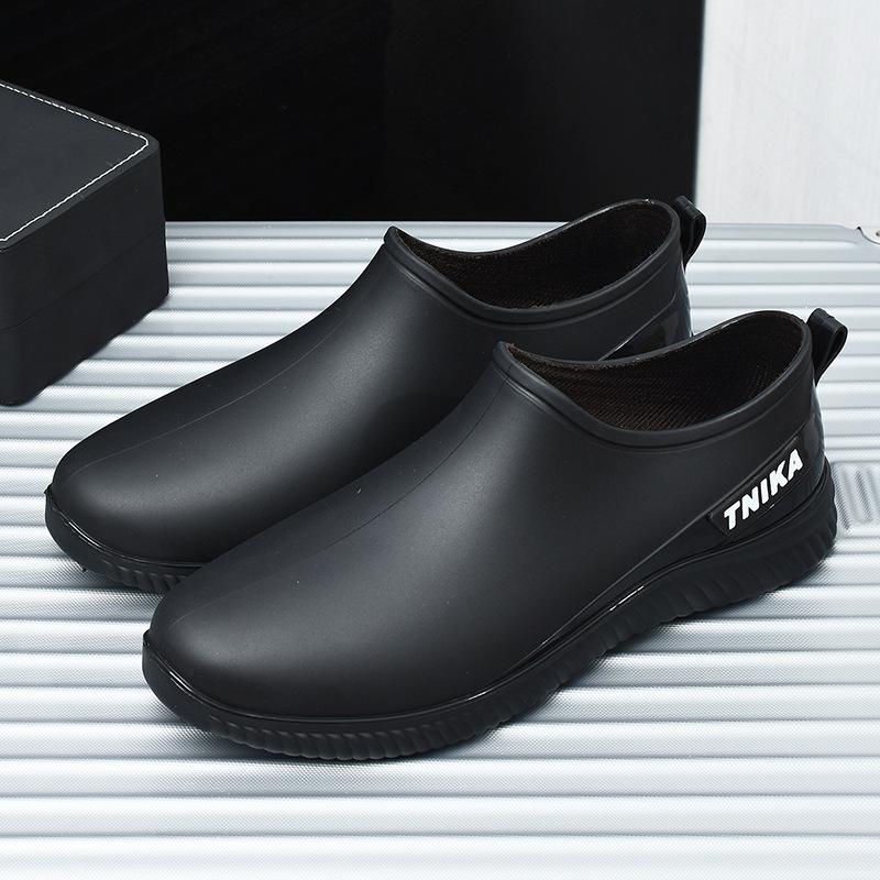 Men's Low Cut Fashionable Anti Slip Waterproof Wear Resistant Rain Shoes Rubber Shoes