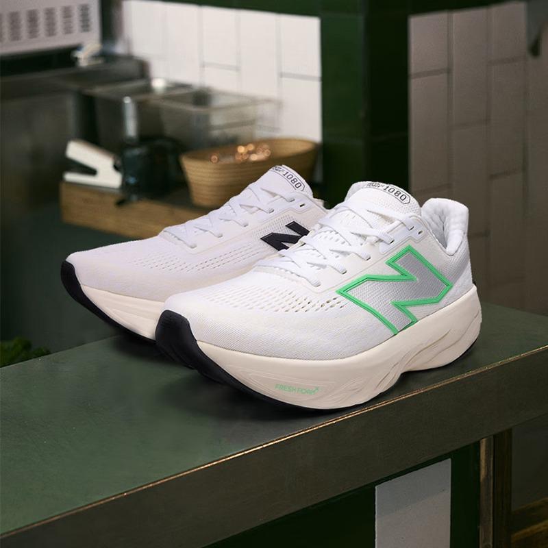 NEW BALANCE Feder atmungsaktive vielseitige Herrenschuhe mit Stoßdämpfung für Sport und Laufen M108014E