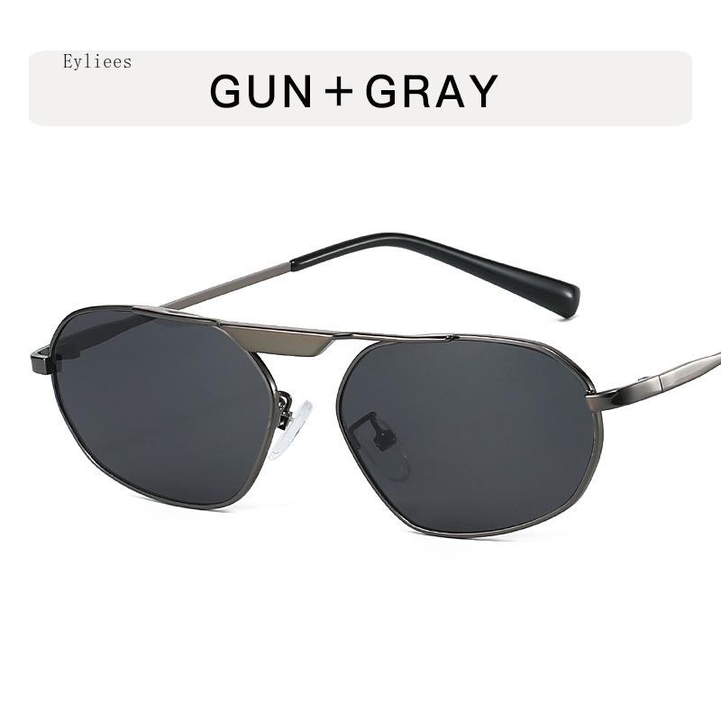 Classic Metal Sunglasses Men Luxury  Design Trendy Square Sun Glasses Shades for Women UV400 Gafas De Sol