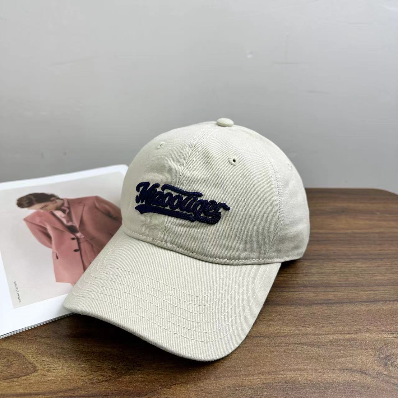 

Ретро буквы делают старую кепку пару универсальный козырек большой окружность головы показать лицо маленькая ковбойская бейсболка женщины M（56-58cm）