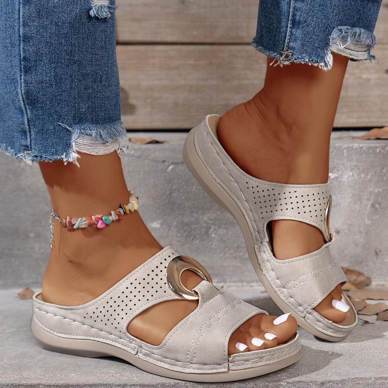 Wedge heel thick bottom hollow slippers women's large size casual one-pedal sewing line metal buckle cool slippers women
