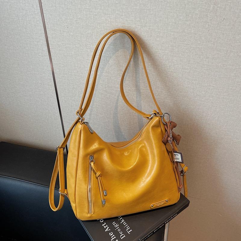 Commuter tote bag women's large-capacity new autumn and winter retro shoulder messenger bag fashionable backpack