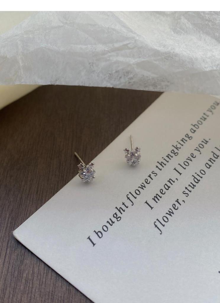 S999 Sterling Silver Shiny Star Stud Earrings for Women - Small, Elegant, Exquisite Ins Style Jewelry