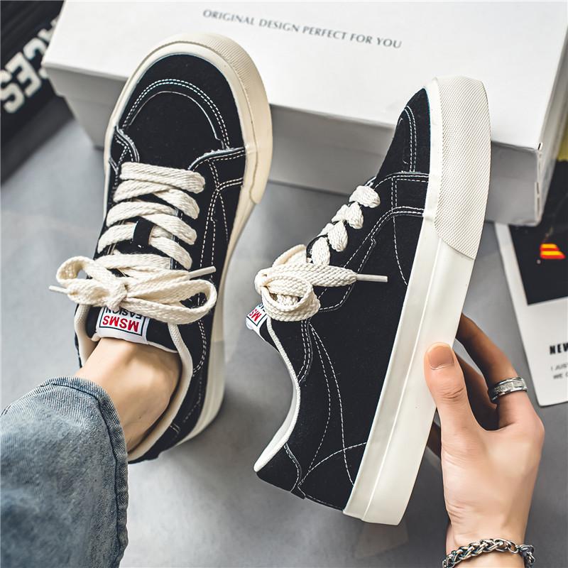 Chaussures en Toile Homme Été Respirantes Noires Niche Décontractées Chaussures de Sport Chaussures de Skate Jeunes Polyvalentes Tendance
