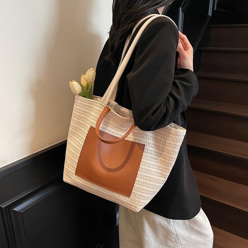Simple woven shoulder bag casual commuter handbag summer new bag women's fashion tote bag