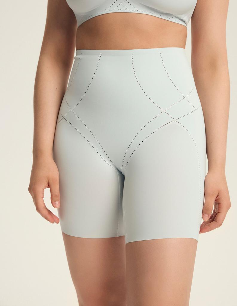 Sleeky Esotiq Shorts